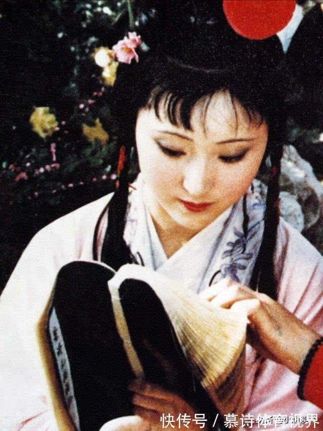 贾宝玉!红楼梦:为何林黛玉一死,百年富贵的贾府就败了?