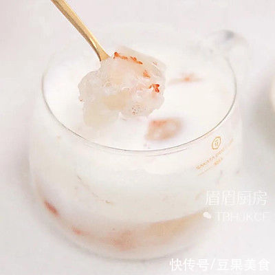 桂花蜜|冬日滋补,你需要这道雪梨银耳糕