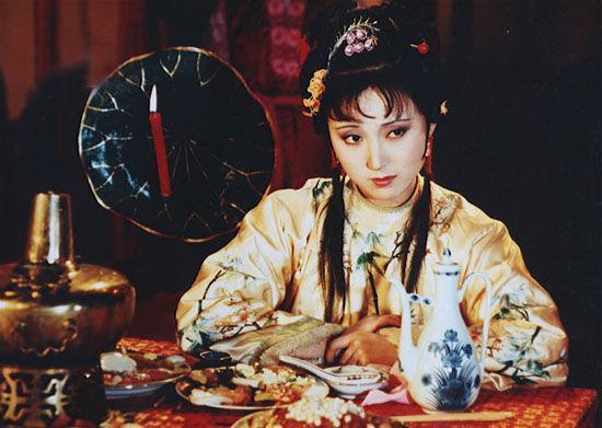 平郡!那个从未露面的女人,才是红楼梦里贾家真正的王妃