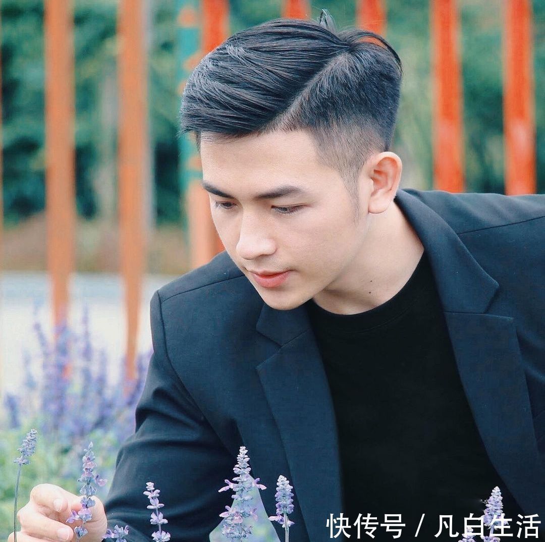 男生们 男生留“背头”发型太油腻,2021剪这些清爽发型,阳光又帅气