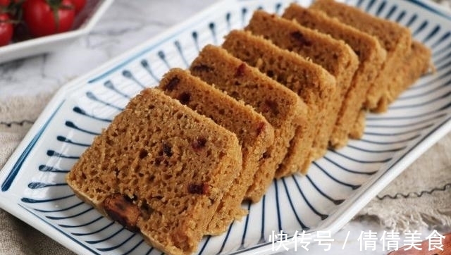 小米只会做粥喝？不如做成发糕，多1小步，保证松软香甜