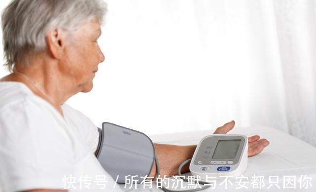 健康|每天坚持走路，可能让你越走越健康！60岁后老人走多少路为好