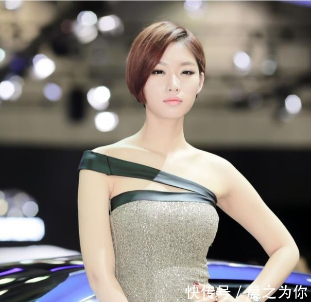 美女|韩国美女粉丝无数，坚持健身多年，拥有迷人的身材