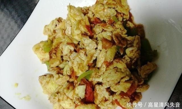 鸡蛋这种做法,全家人都争先恐后地吃,特别好吃,怎么吃也不腻