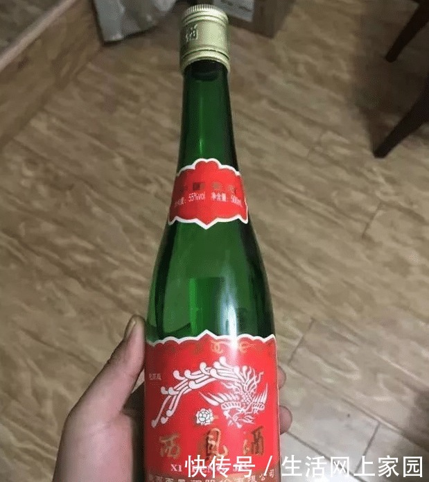 内行|4种简装低价白酒,放在货架上落灰,原来都是纯粮酒,内行才会买