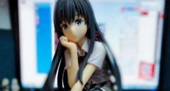 手办|这几款手办太实用了,不仅可以压泡面,还能当膝枕躺着睡觉