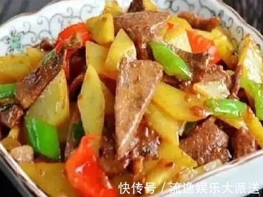 黑木耳|四菜两汤,肉质酥嫩,汤汁醇厚,营养美味又滋补,常吃益智强体质