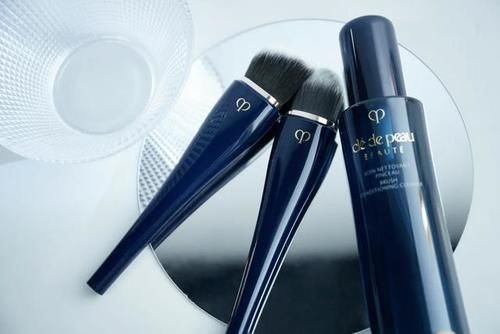 可以推荐一些实用的大牌化妆品吗？