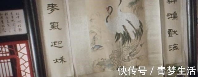 对联!官老爷贴对联炫耀,穷秀才见后简单添了几笔,官老爷气得直跺脚