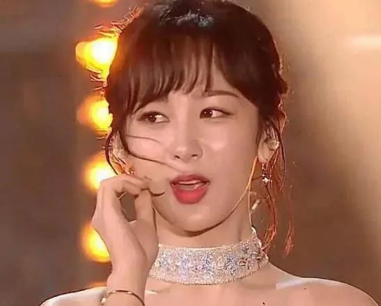 女孩子“鼻子出油”很厉害怎么办教你三招，让毛孔更清透干净