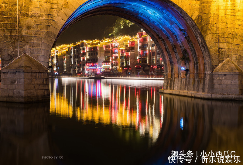 夜色|不用花一分门票，就能看到中国最美的古镇夜景，这还不来等什么呢