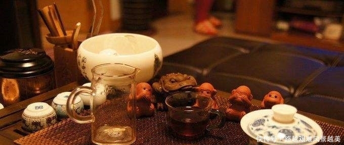 《千家诗》中的一首绝美宋人小诗,惊艳千年,最适合孤独的寒夜!