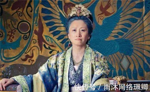 道长|逃荒路上,妇人肩挑两儿子逃命,一道士看后大惊:你挑的是两条龙