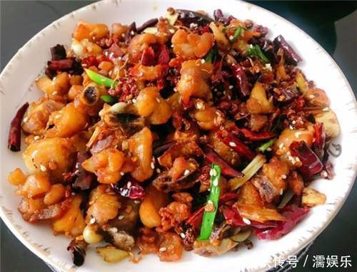 此菜又麻又辣,红红火火,和米饭很配,一不小心就食会撑