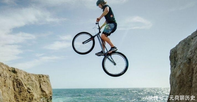 极限挑战为什么不好看了?张艺兴和黄磊聊天,不小心说漏了嘴