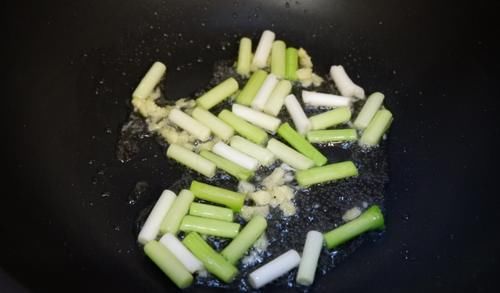 这菜是人体“清道夫”,补血养颜效果好,春天更是要常吃