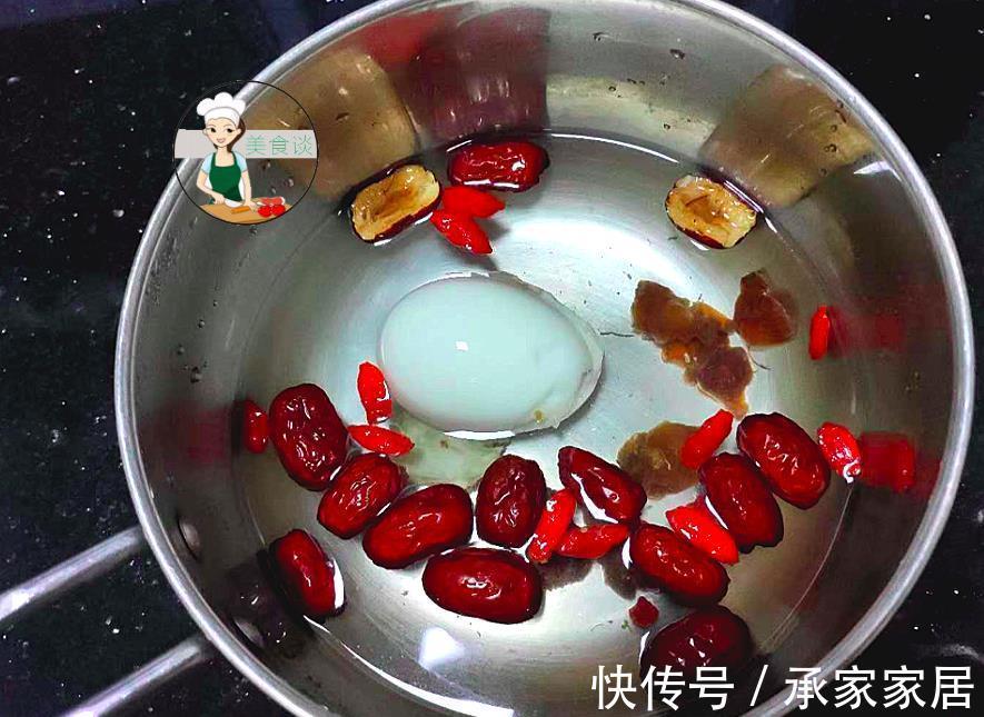 红枣|入秋后,红枣和此一起煮,女人坚持一周喝2次,驱寒暖胃气色红润