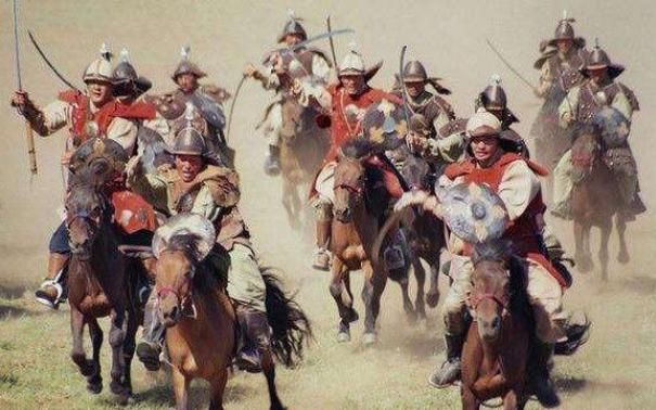 干嘛|朱元璋同陈友谅、张士诚交战多年，元朝的军队在干嘛？