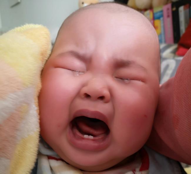 病理性|一月黄疸二月肠绞痛,新生儿月月生病?父母别慌这份发育指南收好