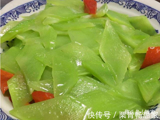 大忌|炒莴笋,直接下锅炒是大忌,多加1步,莴笋不变色,清脆口感好!