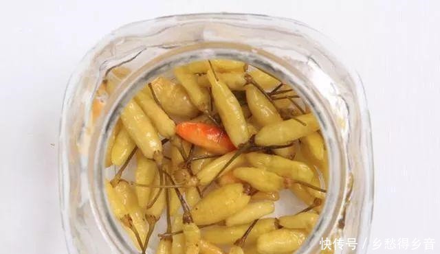 这菜道酸辣开胃,美白美颜,老公说这道菜真神奇