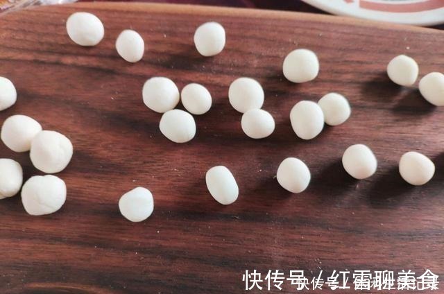 气色|姑姑气血不足,就经常吃这道菜,现在气色越来越好,更漂亮了