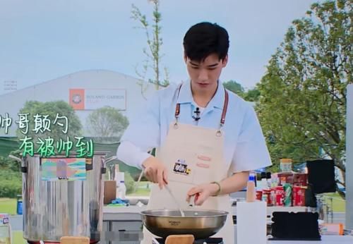 做菜|《中餐厅5》明星做菜贵到离谱,黄晓明鱼头卖155,龚俊一份虾199