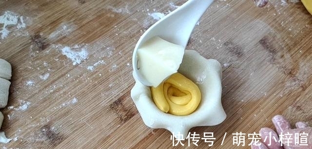 糯米粉|豆浆和糯米粉试试这样做,比雪媚娘还好吃,软糯拉丝放三天也不硬