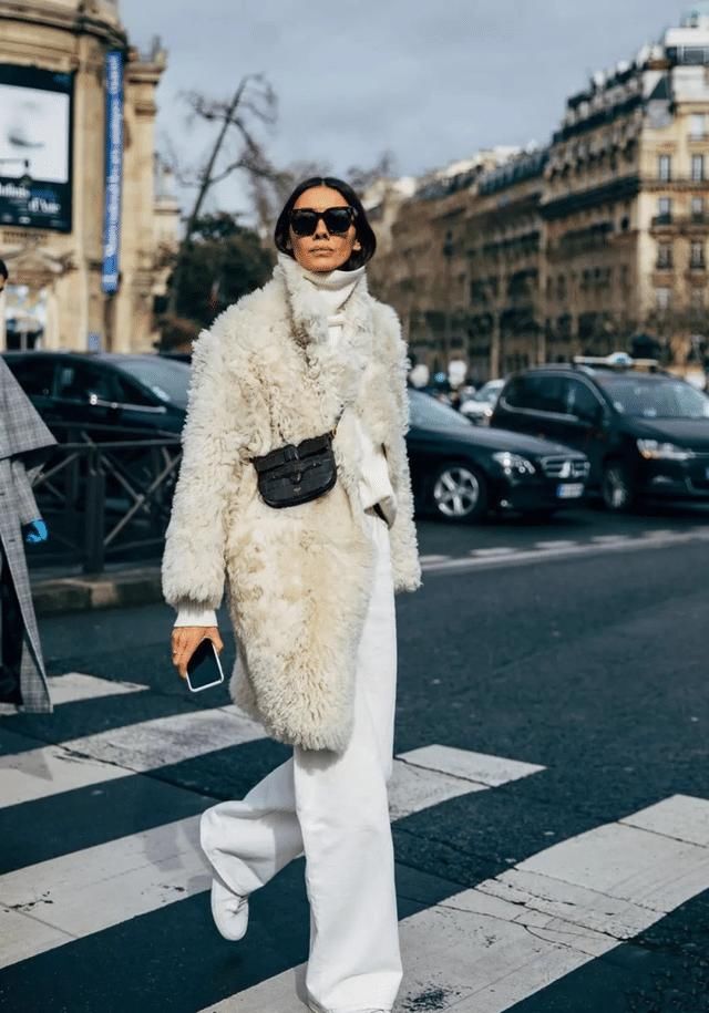 今年流行色“奶油色”怎么搭？与其打扮时髦，不如穿的干净舒适