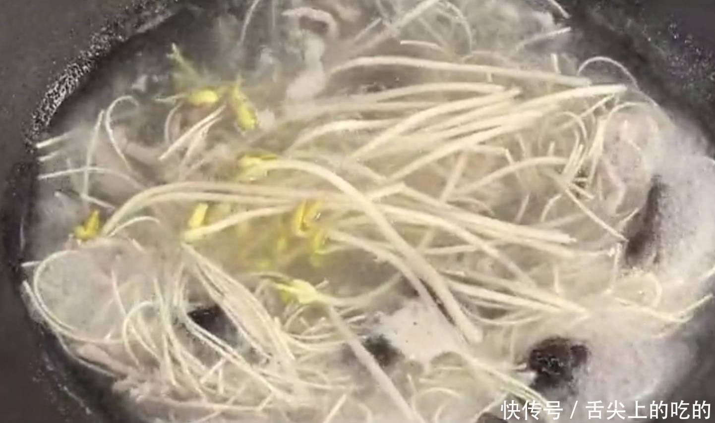 浓郁|豆浆和面一起煮也能这么好吃,这款肉面浓郁鲜美,日常必备煮食