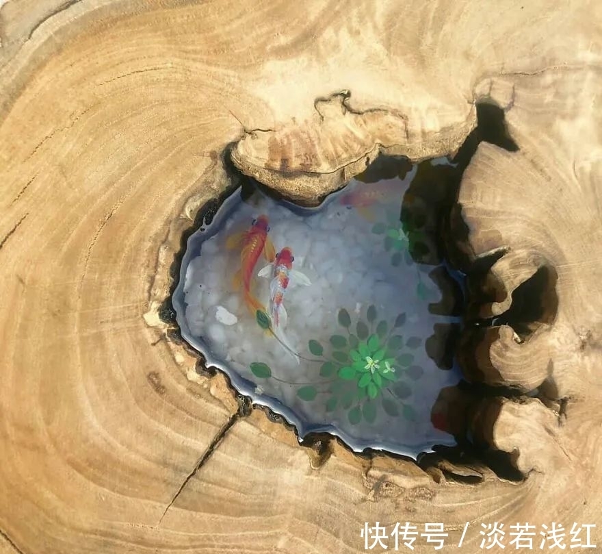 树脂画|他笔下的鱼“活”了，仿佛在游动，独特的3D树脂艺术令人惊叹