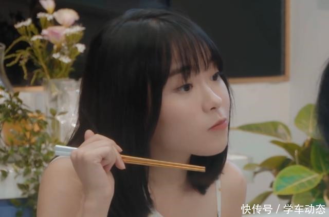 女1在男嘉宾前装可怜,耍心机“栽赃”钟钟不愧是绿茶鼻祖