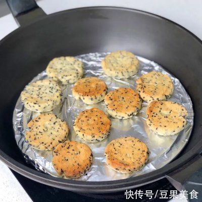 小白一看就会的宴客菜椒香芝麻酥