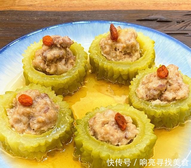 夏天到了，多给家人吃这道蒸菜，清爽开胃又解暑，营养好吃不上火！