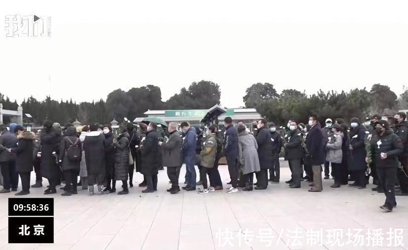 央视主持人赵赫告别仪式 多位央视主播和前同事前来送别
