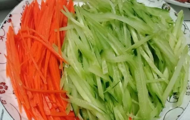  大人|早餐面条这样做，大人小孩都爱吃，吃上十天都不会厌