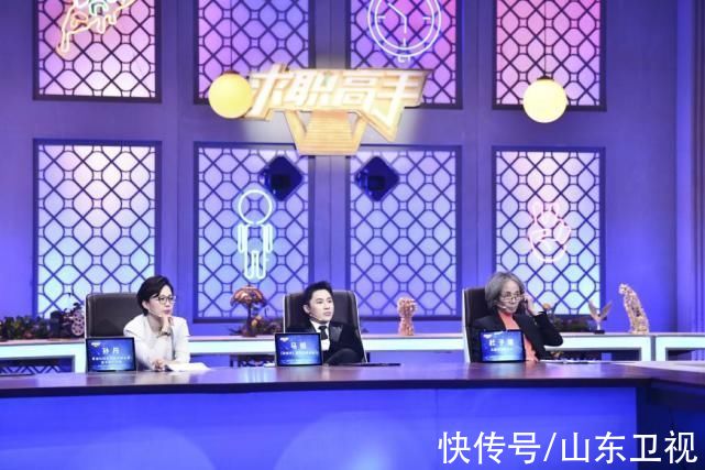 环球影城恐龙模型出自他们《求职高手》书写匠人精神