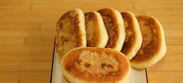 不用|不用烤箱,只需牛奶和面粉,在家也能吃到酥到掉渣的火烧了