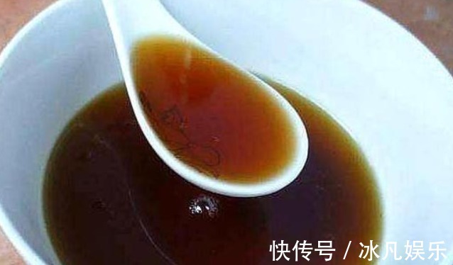 养君子兰，盆里加上“一种液体”，1年养出“100盆”