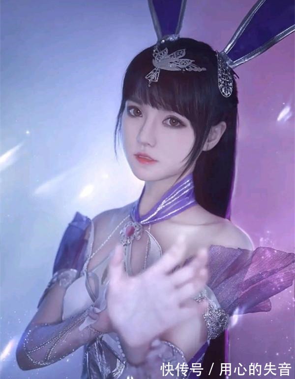 饭思思|动漫里出来的角色，这么多小舞的coser中，你觉得哪个才是最高分