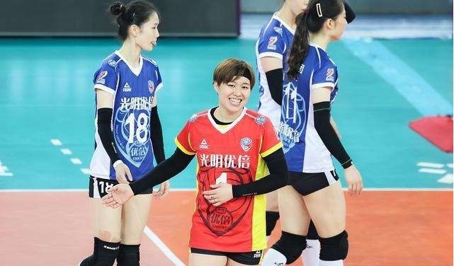 王唯漪|官宣！中国女排26岁名将勇夺大奖，或入选国家队，冲击王梦洁？