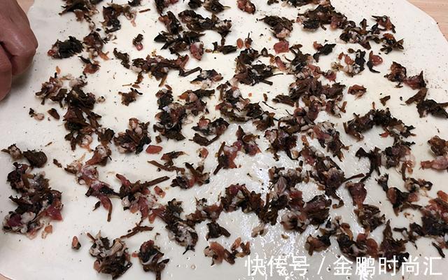 食用油|吃腻了包子馒头,来一张刚出炉的梅干菜饼,咸香酥脆,又薄又好吃