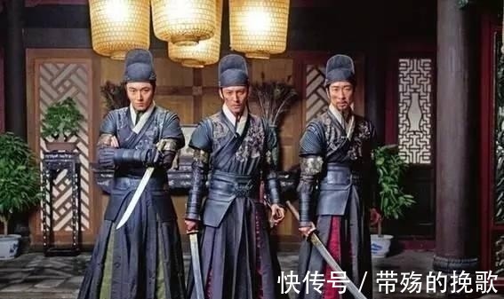 古龙剧!扒一扒金庸古龙剧中都有哪些不靠谱的刀剑