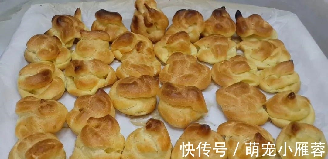 面粉不要烤面包了,教你简单一做,个个空心鼓泡,比吃蛋糕还过瘾
