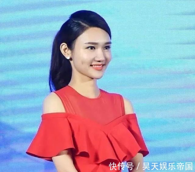 任鲁豫|龙洋主持失误频发,实力支撑不住诗词大会吗继承董卿任重道远