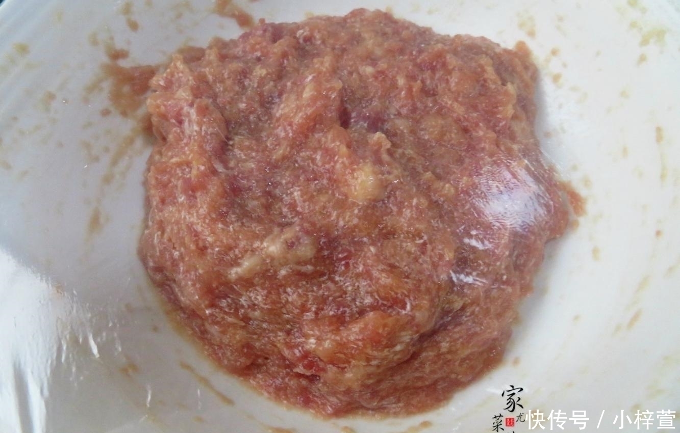 菜菜|拌饺子馅时,牢记放“此物”,不管是包什么馅的饺子都好吃不腻