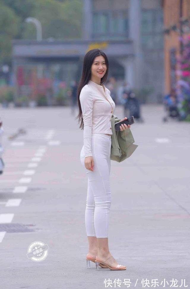 技巧 气质出众的打底裤搭配技巧,让造型显得时髦不单调,更加漂亮