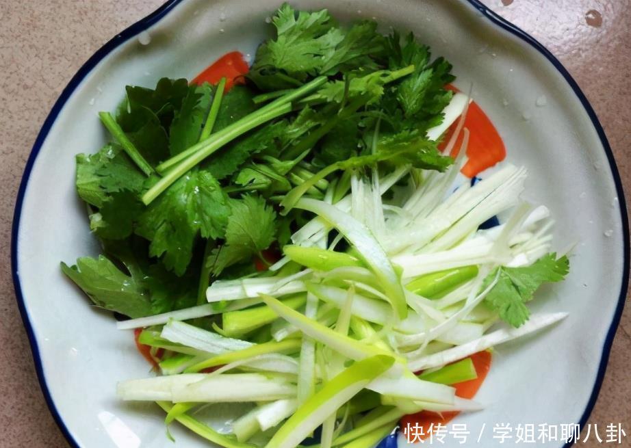 清爽|冬季,我家常吃的凉拌菜,清爽不上火,十分钟上桌,比点外卖强