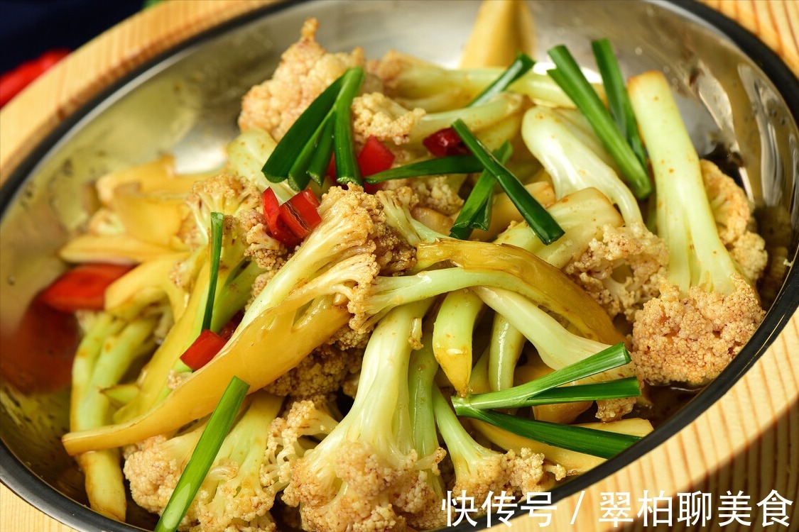下饭|炒花菜好吃有诀窍,下锅前多做1步,出锅后又香又脆,十分下饭