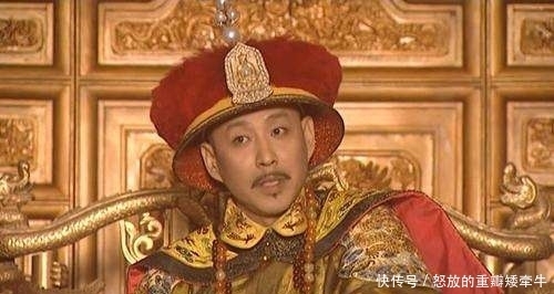 用布|康熙不愿给孔子下跪,大臣用布挡住1字,康熙身体一软,扑通跪下